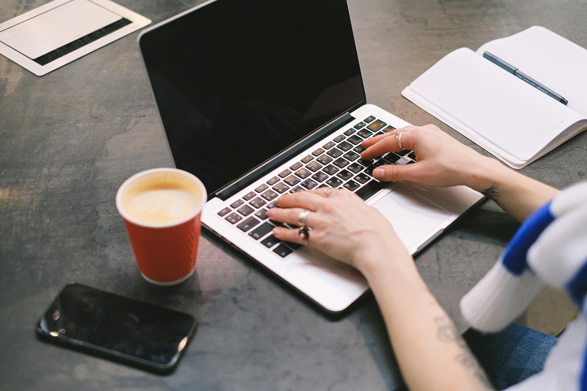 Best Client Communication Tools for Freelancers That Want Fewer Missed Details