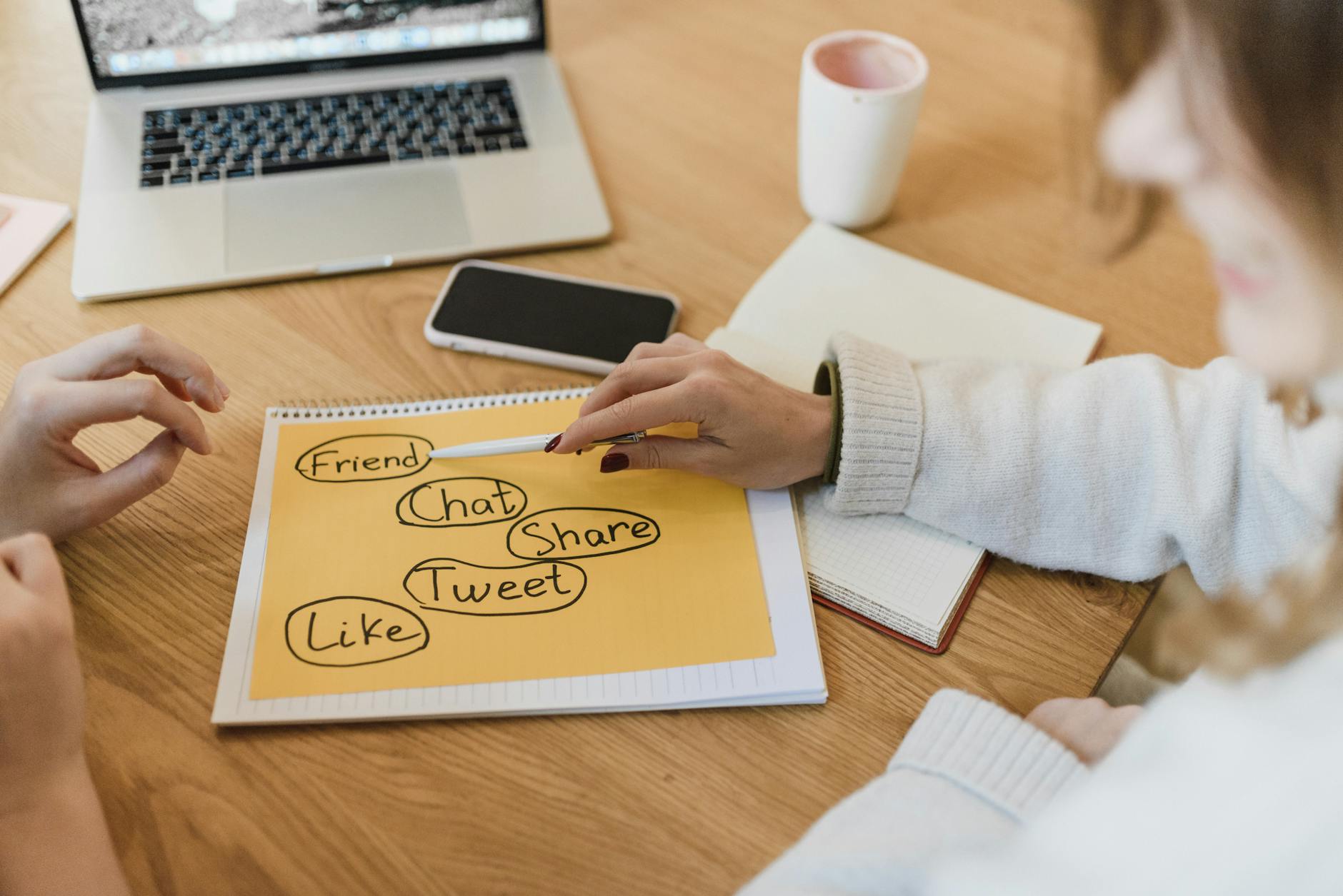 Best Social Media Management Tools for Small Businesses That Need Consistency