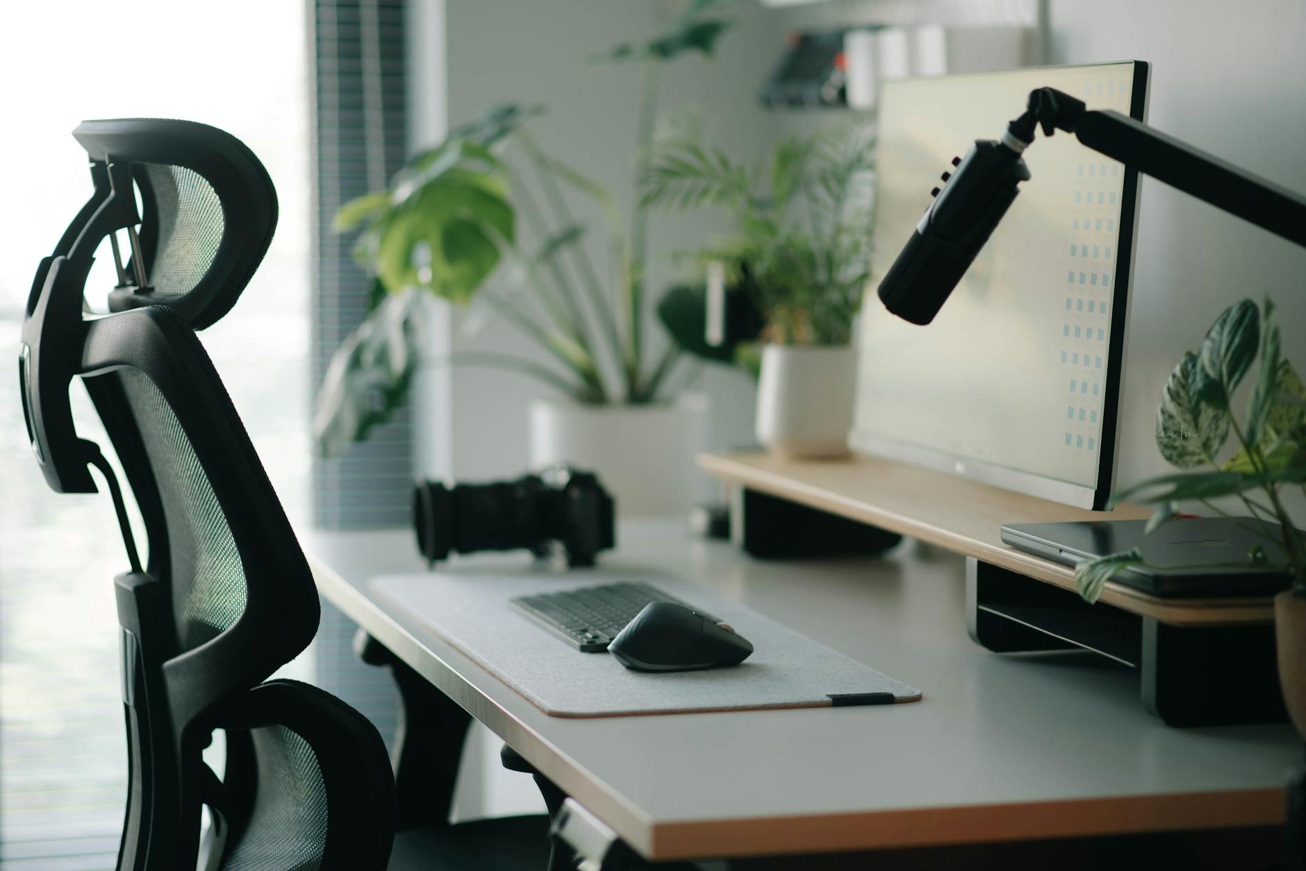 Best Standing Desks for Home Offices That Need More Space and Less Back Pain